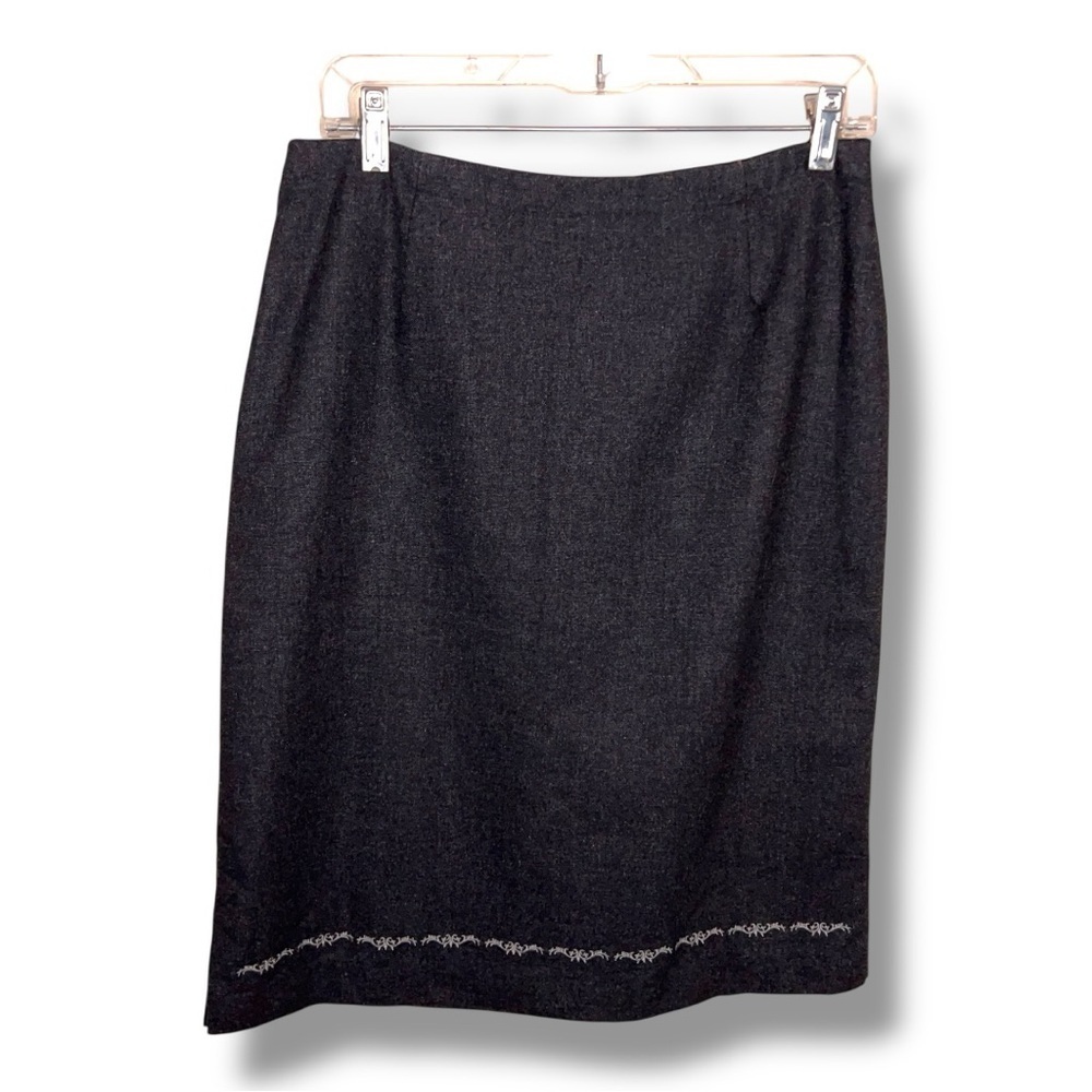 Vintage Y2K Size 8 Old Navy Wool Skirt Grey White Embroidered Accent Pencil